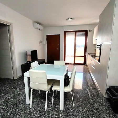 Brezza Marina شقة *